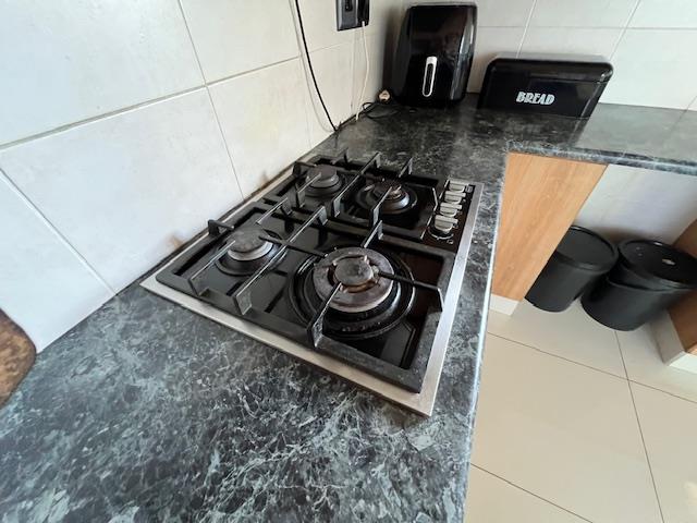 To Let 4 Bedroom Property for Rent in Kabega Park Eastern Cape